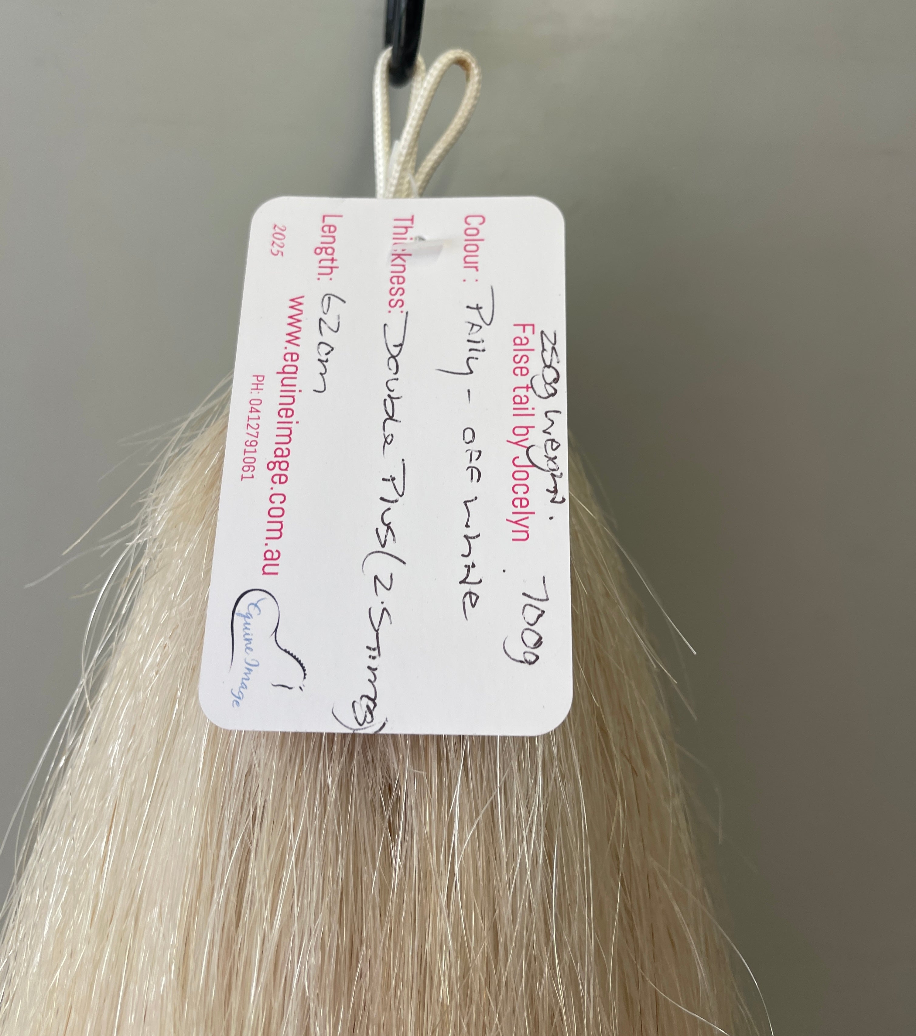 Weighted pally off white ( untoned white ) Double plus (2.5 times ) 62 cm cut end Final weight 700g