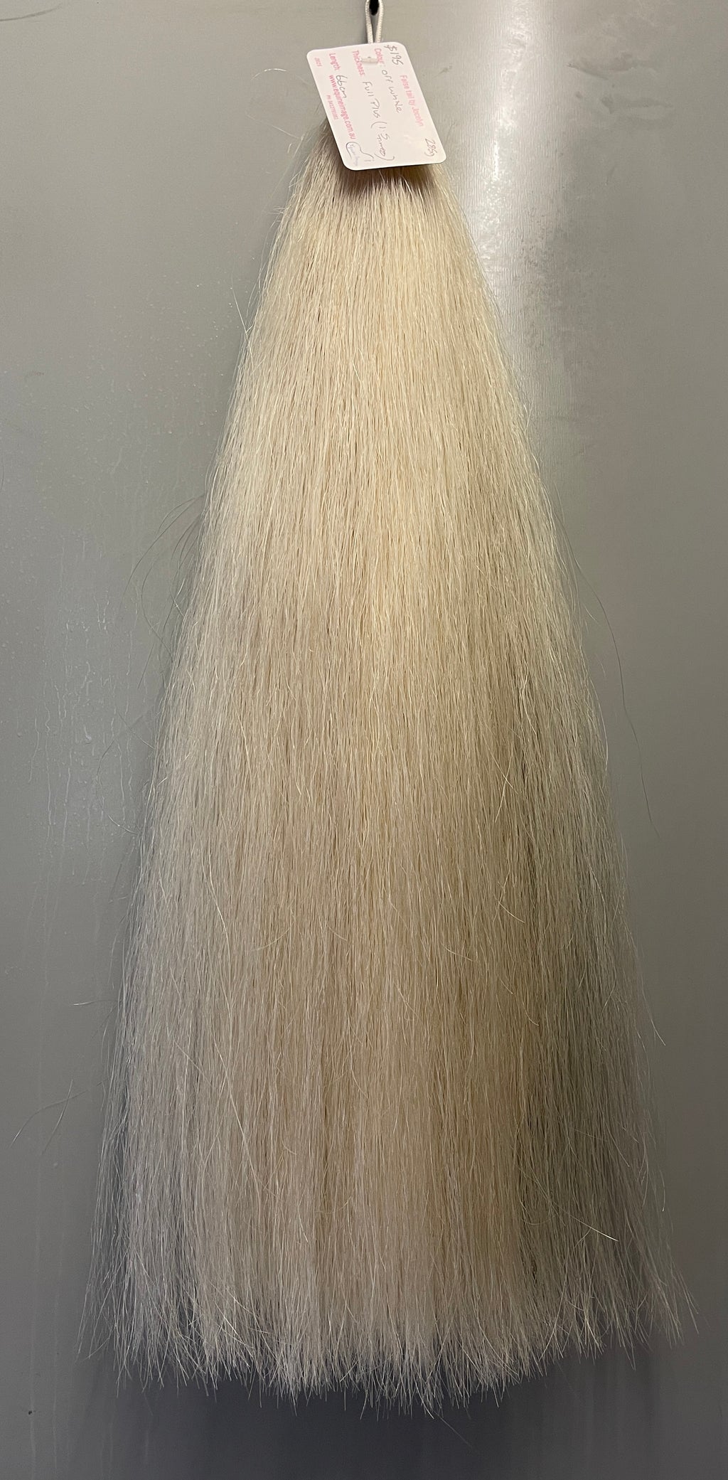 Off white Full plus ( 1.5 times ) 66 cm cut end