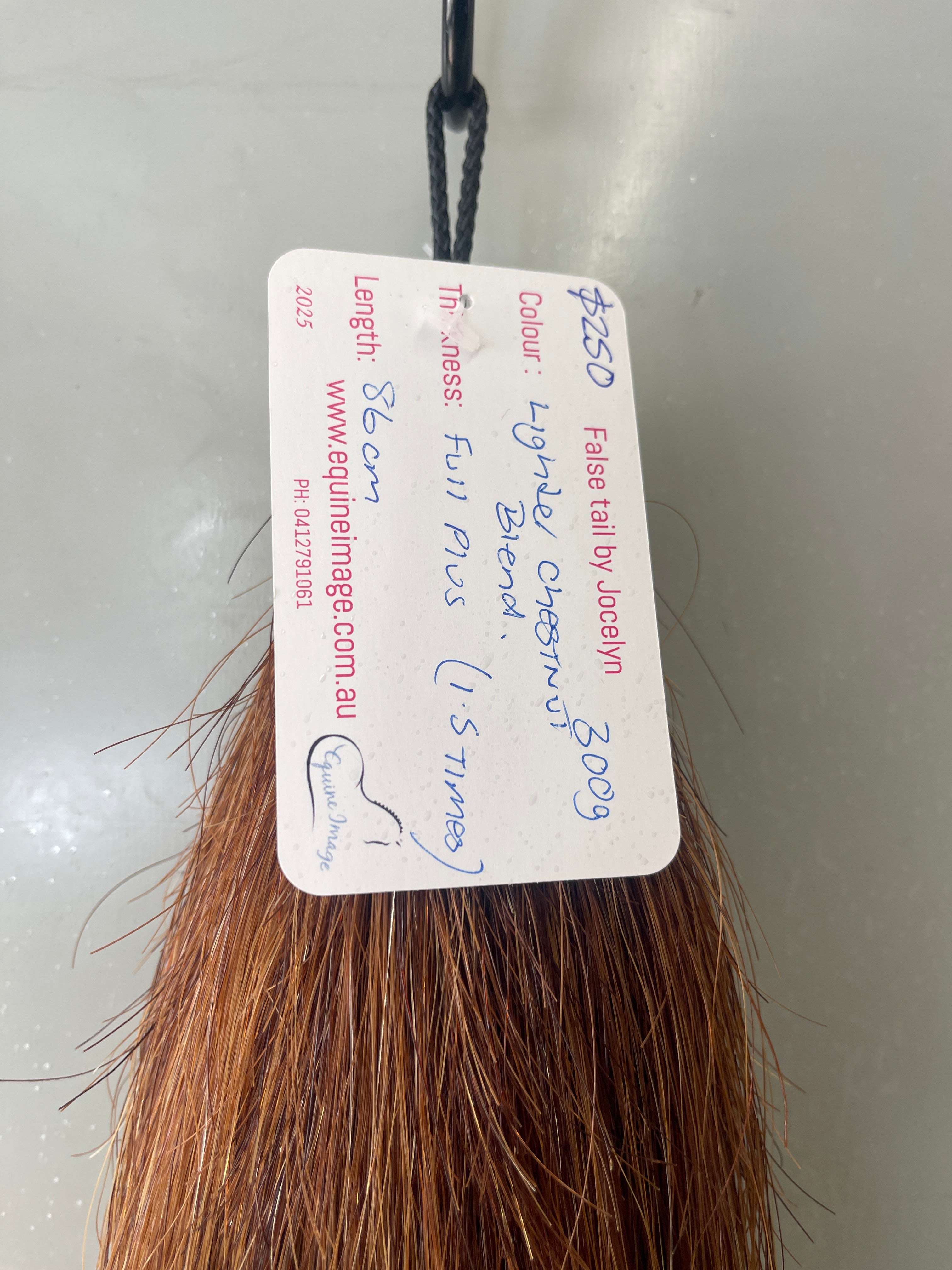Light Chestnut Flaxen blend Stockhorse / Dressage length 86 cm cut end Full plus (1.5 times )