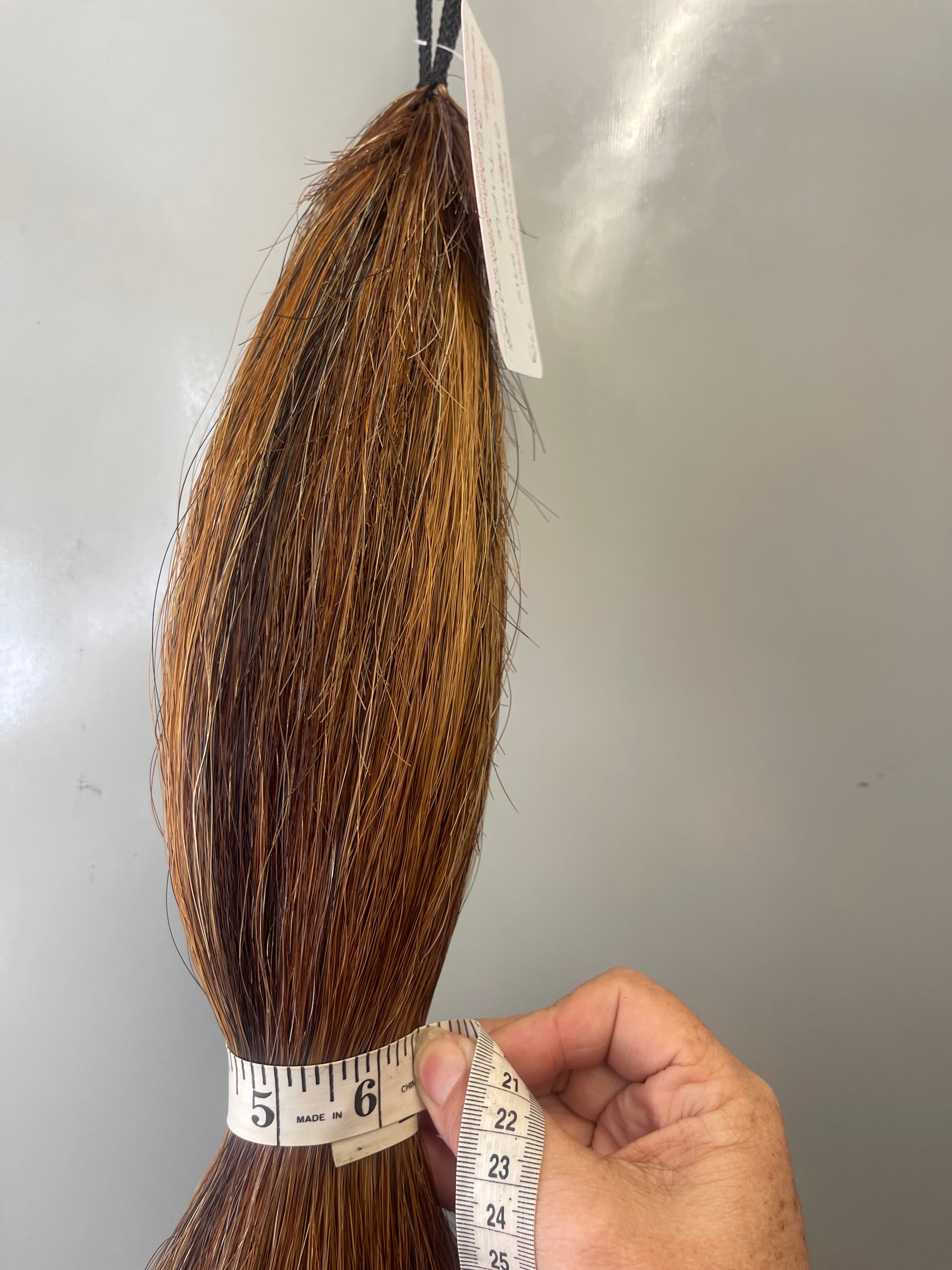Qhorse Chestnut mix blend Triple 770g 95 cm long natural end Double loop Top