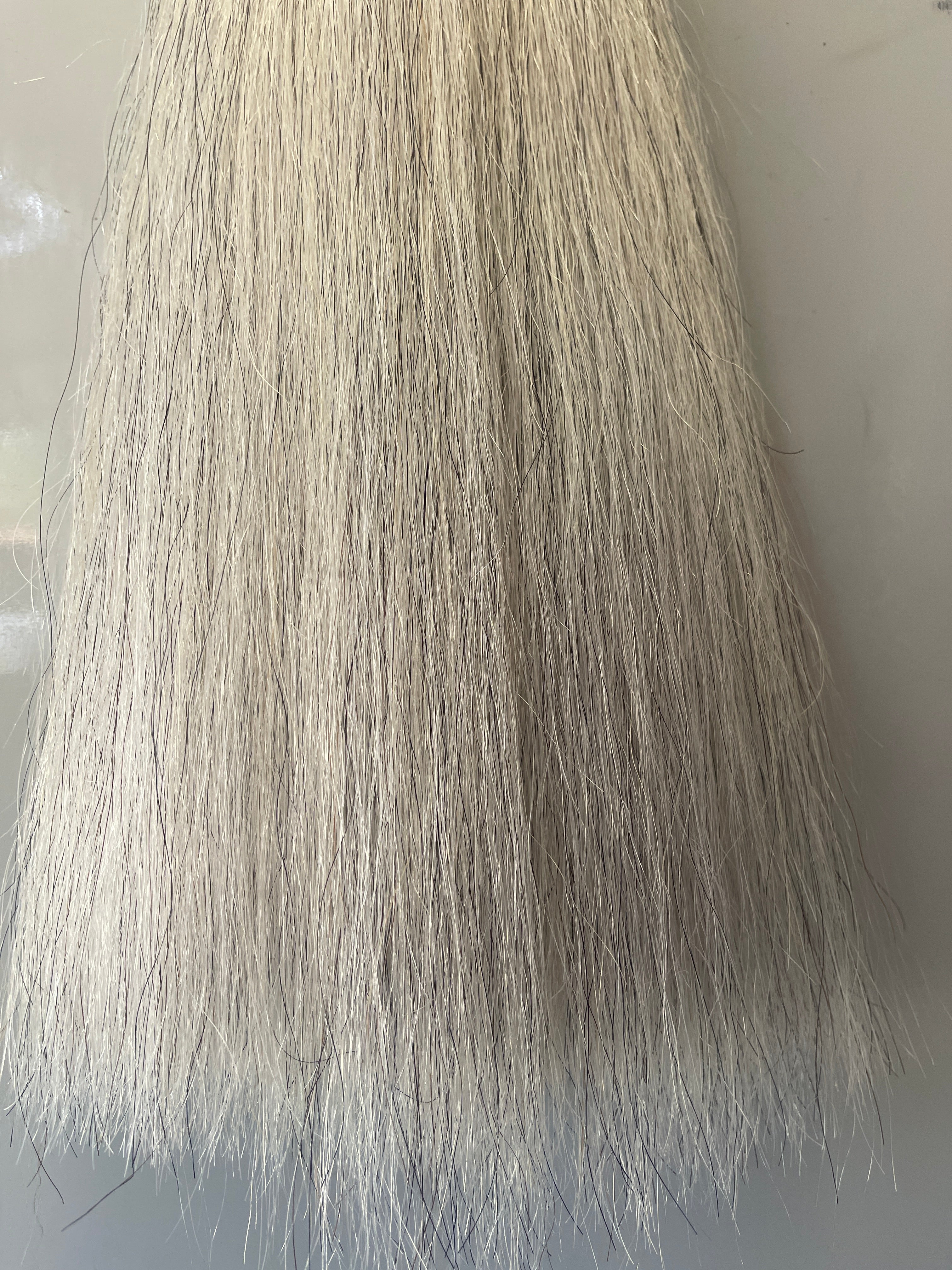 Light Grey false tail 67 cm long Triple thickness