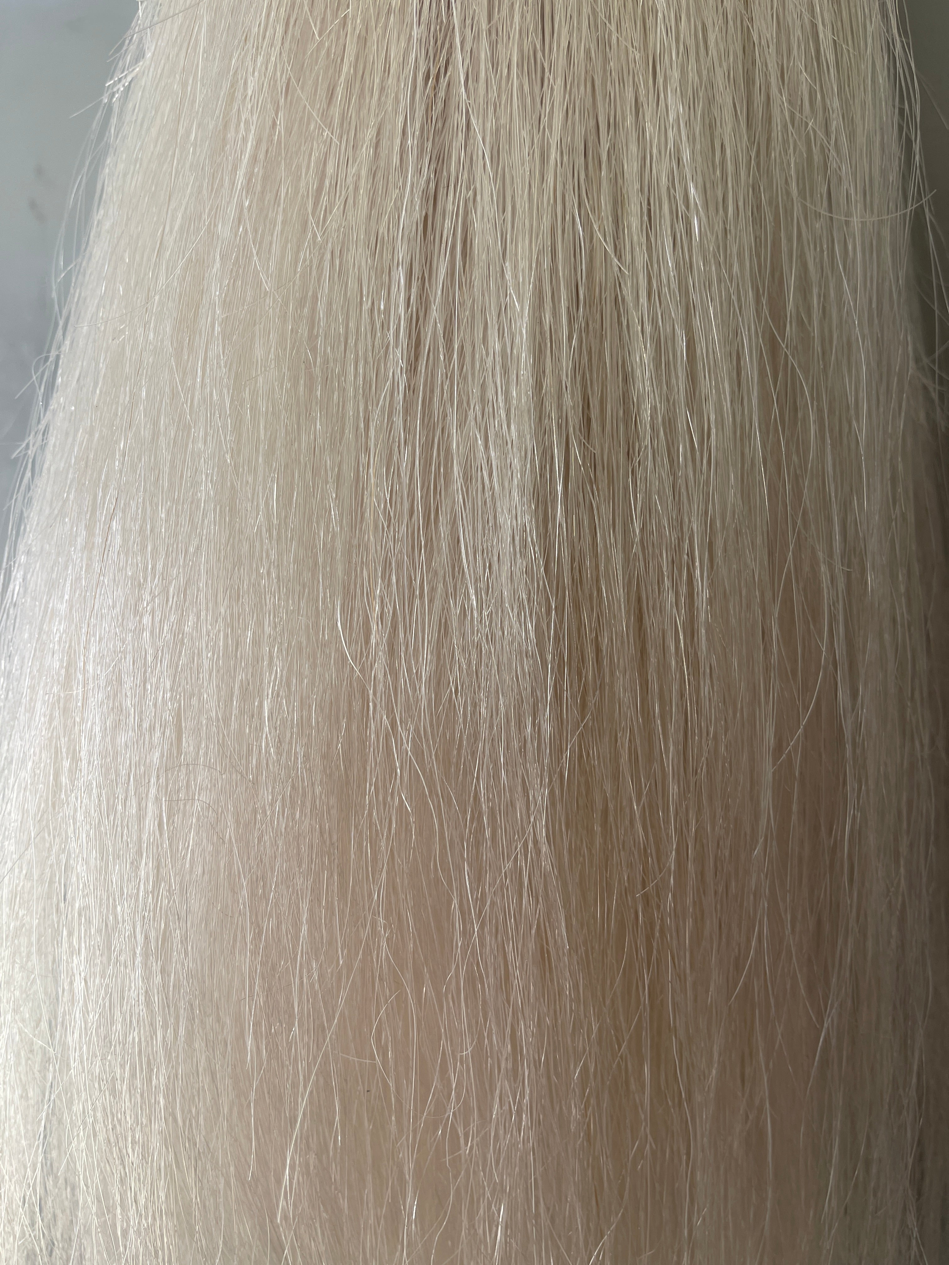Weighted white False Tail 70 cm natural end Double thickness Final weight 750g