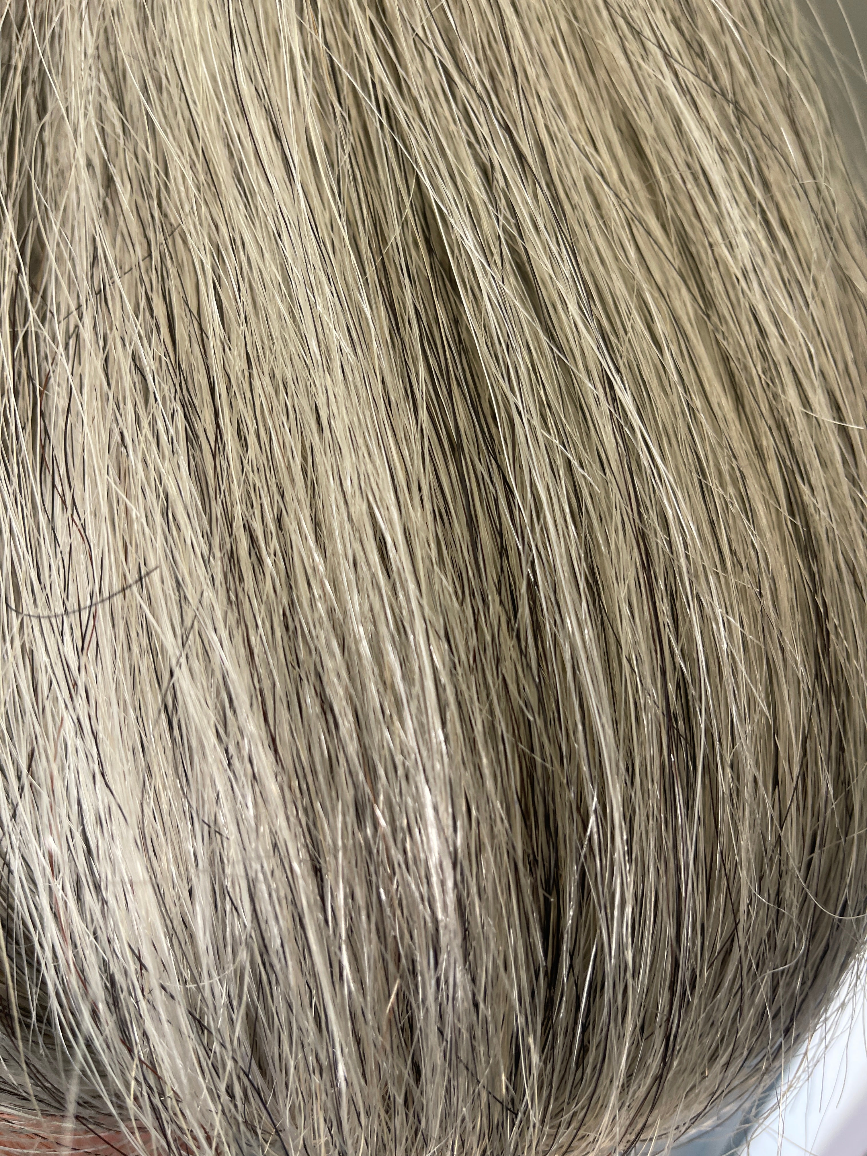 Medium to light grey blend Full plus plus 76 cm natural end